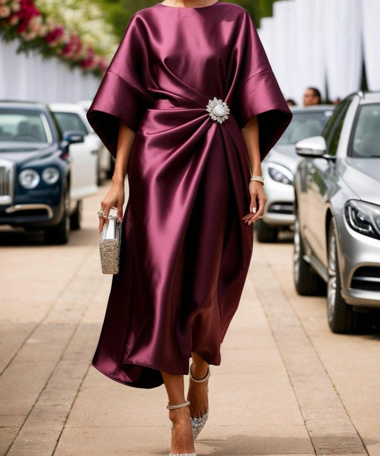 Saténové šaty Carmina