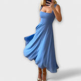 Elegantné bezramenné šaty