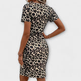 Štýlové šaty s leopardím vzorom