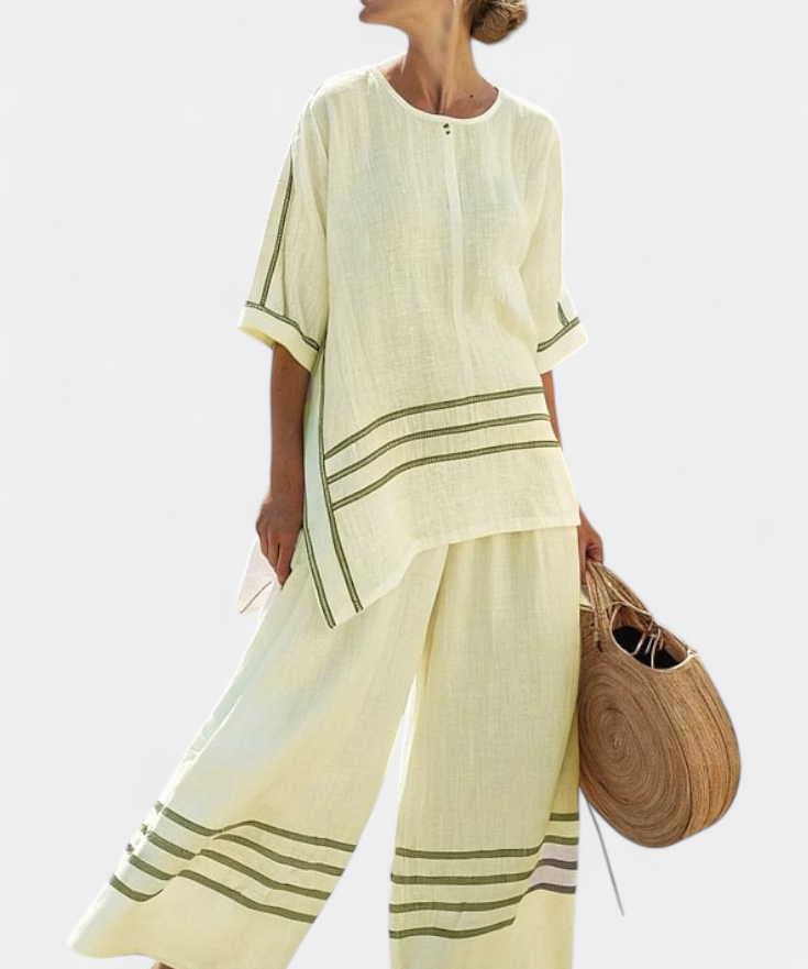 Overal s širokými pruhmi a asymetrickým strihom - moderný a pohodlný štýl